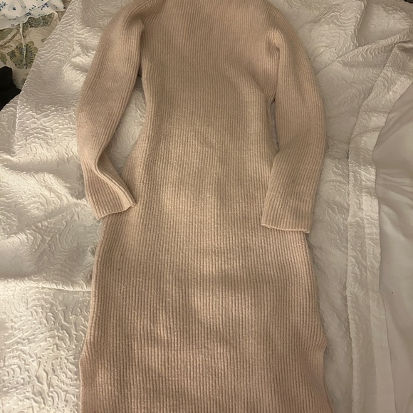 Lulus Dresses & Skirts - Lulu's Soft Beige Long Sleeve Dress